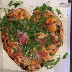 Hjertepizza (Parma)
