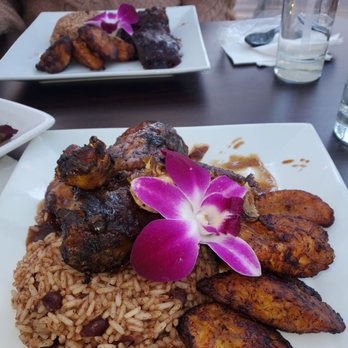 CZEN Restaurant Brooklyn - Berry Jerk Short Ribs, SHANGHAI JERK CHICKEN, Plaintains Rice & Peas - Caribbean Near Me - Brooklyn, New York