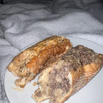 Peppi’s Pizza - Philly cheesesteak and buffalo chicken - Pizza Near Me - Miami, Florida