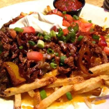 Barnacles Bar & Grill - Dive Bars Near Me - Hermosa Beach, California