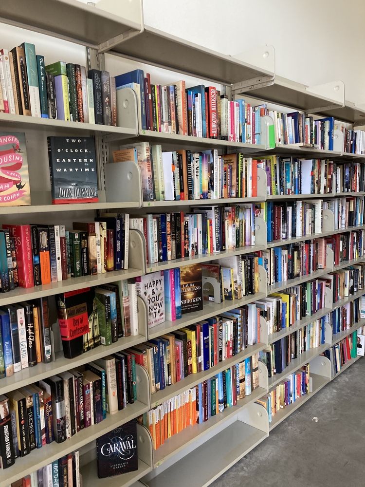 THE BOOK NOOK Updated September 2024 580 Albany Shaker Rd, Albany