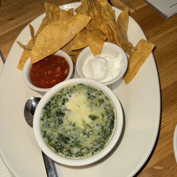 Hillstone Restaurant - Spinach and Artichoke Dip - New American Near Me - Coral Gables, Florida Hillstone Restaurant - Spinach and Artichoke Dip - New American Near Me - Coral Gables, Florida