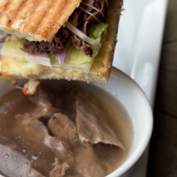 Wick's Café - Cafes Near Me - Vancouver, British Columbia
