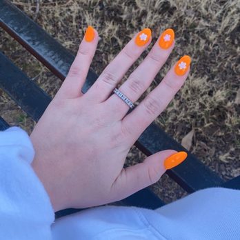 Renaissance Nails - Nail Salons Near Me - Suwanee, Georgia