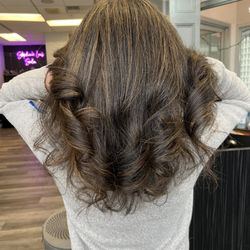 Stephanie Louis Salon - Dark, going lighter by Rosa