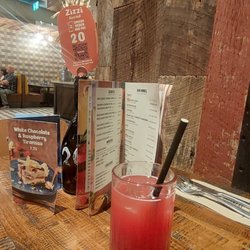 Zizzi - This cocktail was fair, no offer to sell me a second one, though workers passed by several times.