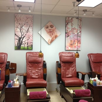 Lucky Nails - Nail Salons Near Me - Boca Raton, Florida
