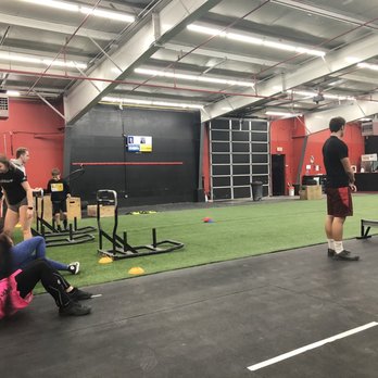 BFIT Crossfit - Trainers Near Me - St Joseph, Missouri BFIT Crossfit - Trainers Near Me - St Joseph, Missouri