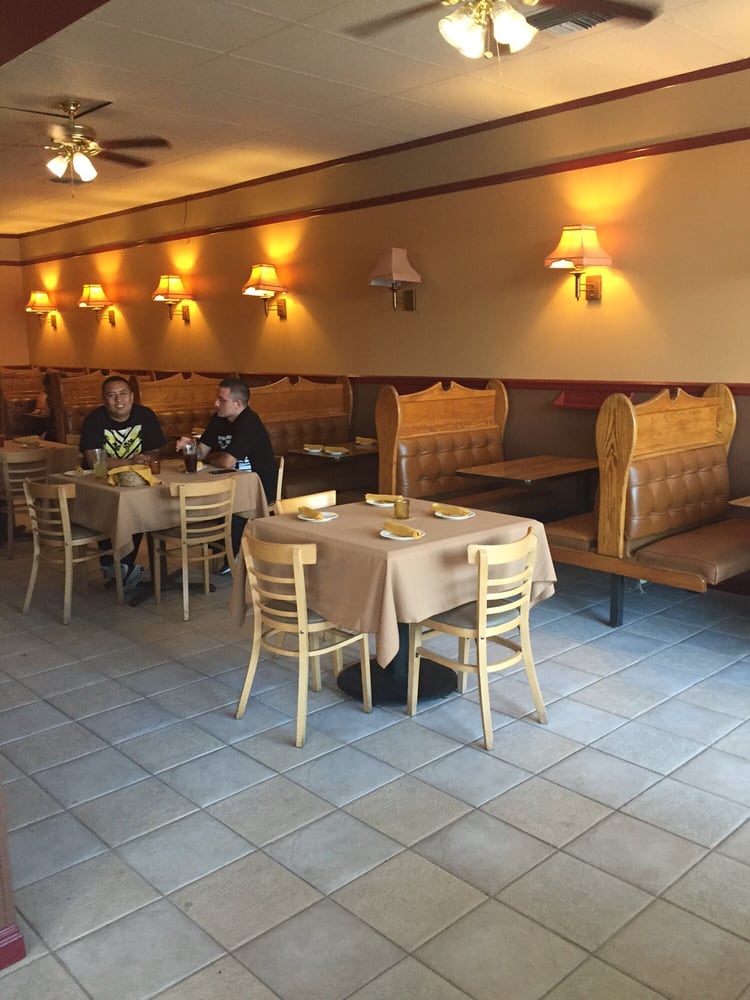 Media Noche Cuban Cuisine