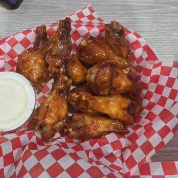 Aloha Pizza and Pasta - Bourbon wings - Pizza Near Me - Riverside, California