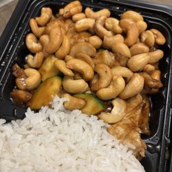 Happy Dragon - Lunch Cashew Chicken