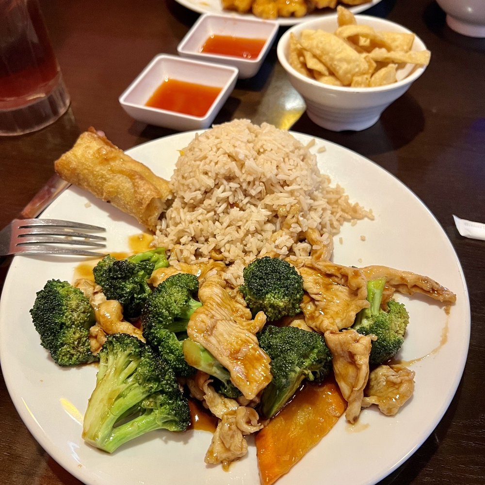 Golden Bowl - Chicken broccoli - Chinese Near Me - Spring, Texas