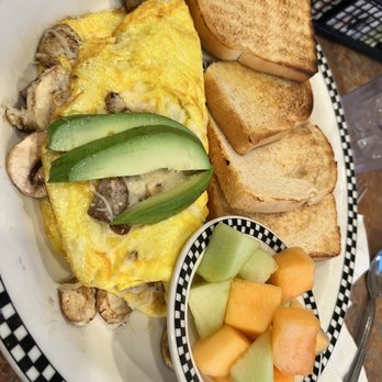 Black Bear Diner Lodi - California Omelette (480 cals.) - American Near Me - Lodi, California Black Bear Diner Lodi - California Omelette (480 cals.) - American Near Me - Lodi, California
