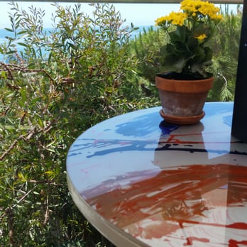 Geoffrey's Malibu - View table with dolphins offshore - Seafood Near Me - Malibu, California Geoffrey's Malibu - View table with dolphins offshore - Seafood Near Me - Malibu, California