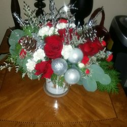 Double D's Florist & Gifts - Just what I ordered!
