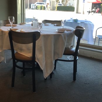 Daniel George - Table setting - New American Near Me - Mountain Brook, Alabama
