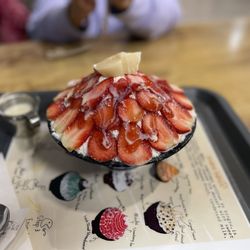 Snow Bowl - Strawberry shaved ice cream
