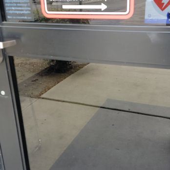 Long Beach Unified School District - Outside - Elementary Schools Near Me - Long Beach, California