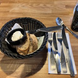 Ravintola KuuKuu - Free bread