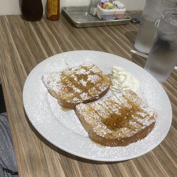 At The Diner - French Toast! - Breakfast & Brunch Near Me - Orlando, Florida