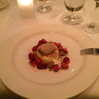 Babbo - White chocolate cheese cake - Italian Near Me - New York, New York Babbo - White chocolate cheese cake - Italian Near Me - New York, New York