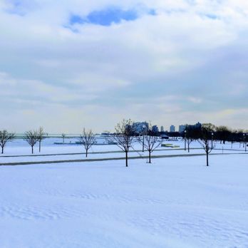 Oakwood Beach - Beaches Near Me - Chicago, Illinois