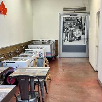 La Michoacana Delights - Seating inside - Ice Cream & Frozen Yogurt Near Me - Orange, California La Michoacana Delights - Seating inside - Ice Cream & Frozen Yogurt Near Me - Orange, California