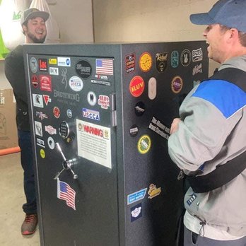 Muscle Movers - "The face we make when a customer tells us they have a safe that's heavy" - Movers Near Me