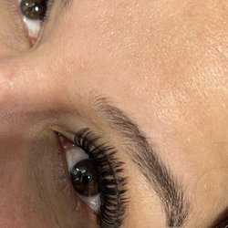 Lashes by Dalal - Hybrid set by Dalal