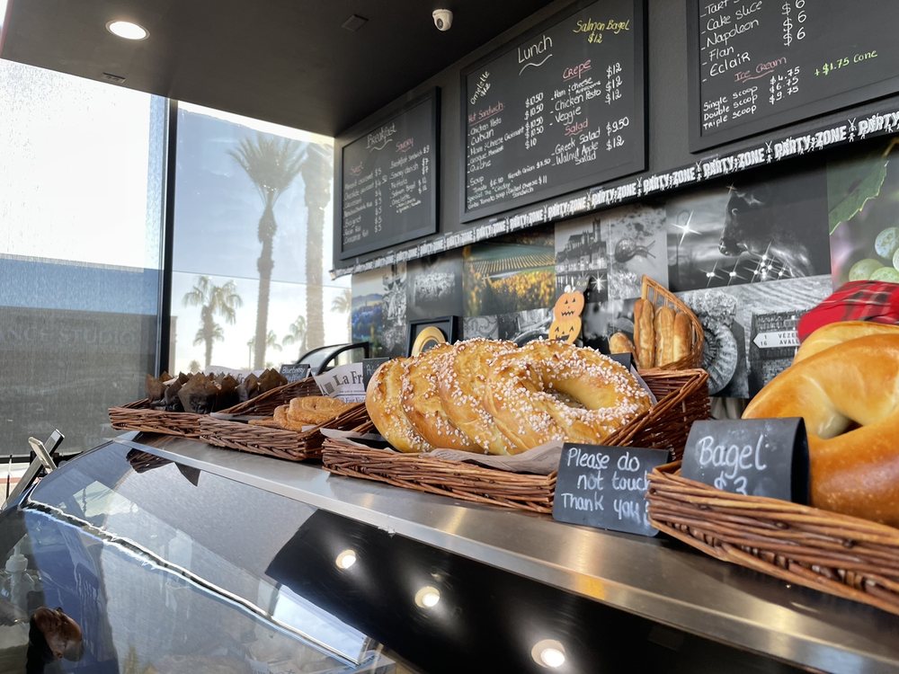 Burgundy French Bakery Cafe & Bistro - Photo 2