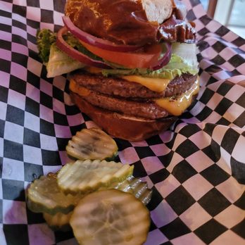 Le Voyeur - Double Cheeseburger - Vegan Near Me - Olympia, Washington Le Voyeur - Double Cheeseburger - Vegan Near Me - Olympia, Washington