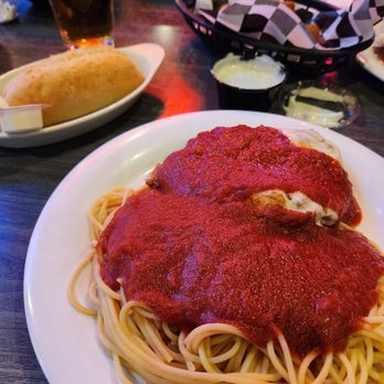 Mama's Pizza - Chicken parmigian - Italian Near Me - Omaha, Nebraska