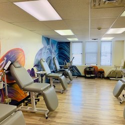 South Hills Beauty Academy - Our Esthetics Classroom! Come learn to do what you love in a great learning environment.