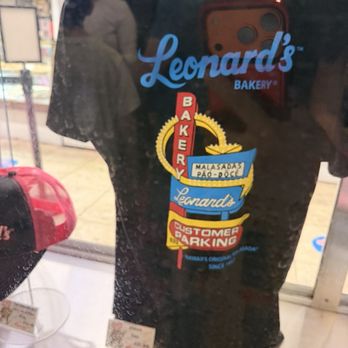 Leonard's Bakery - Bakeries Near Me - Honolulu, Hawaii