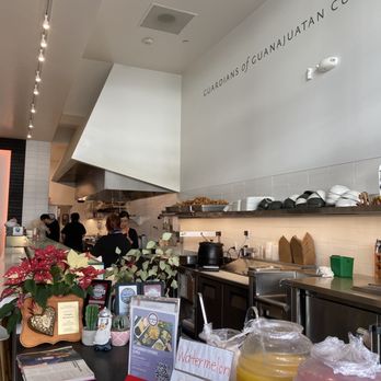 El Pípila - Open kitchen with bar style seating - Mexican Near Me - San Francisco, California El Pípila - Open kitchen with bar style seating - Mexican Near Me - San Francisco, California