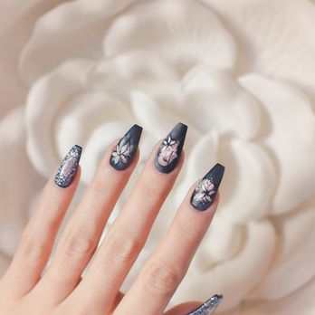 Freshly Filed - Nail Technicians Near Me - Bend, Oregon Freshly Filed - Nail Technicians Near Me - Bend, Oregon