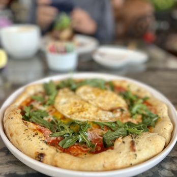 Rose's Garden Bar - Breakfast Pizza - Burgers Near Me - Calabasas, California