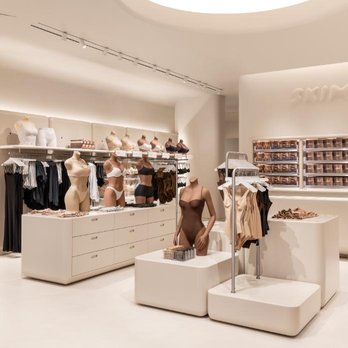 SKIMS - Women's Clothing Near Me - Corte Madera, California SKIMS - Women's Clothing Near Me - Corte Madera, California