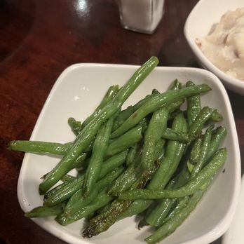 Salvatore Scallopini - Garlicky green beans!! - Italian Near Me - Eastpointe, Michigan