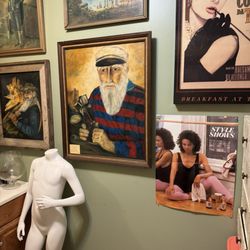 Vagabond Village - Even the bathroom is cool.
