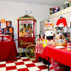 Poppee's Popcorn