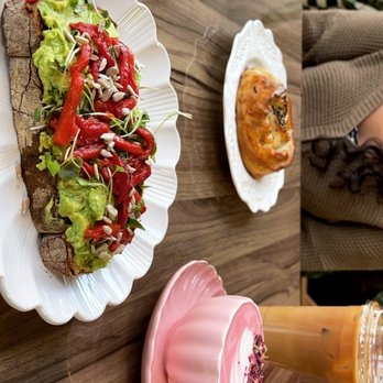 Cafe Vista - Cafes Near Me - Hoboken, New Jersey