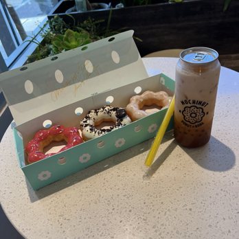 Mochinut - Brooklyn Park - Raspberry, cookies and cream, original, and Thai tea - Desserts Near Me - Brooklyn Park, Minnesota Mochinut - Brooklyn Park - Raspberry, cookies and cream, original, and Thai tea - Desserts Near Me - Brooklyn Park, Minnesota