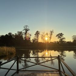 4 County Rv Park & Campground - The amazing view of the lake with a little board walk you can stand or sit on to enjoy
