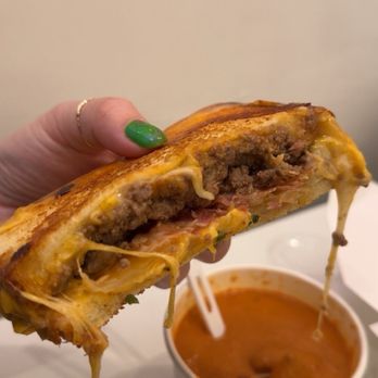 Aloha Melt Waikiki - bacon patty melt - Sandwiches Near Me - Honolulu, Hawaii Aloha Melt Waikiki - bacon patty melt - Sandwiches Near Me - Honolulu, Hawaii