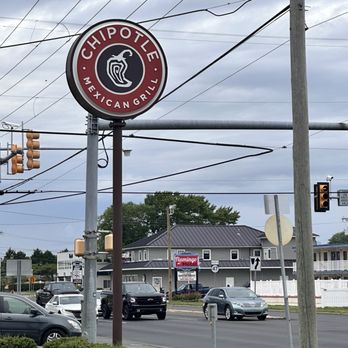 Chipotle Mexican Grill - Mexican Near Me - Rio Grande, New Jersey Chipotle Mexican Grill - Mexican Near Me - Rio Grande, New Jersey