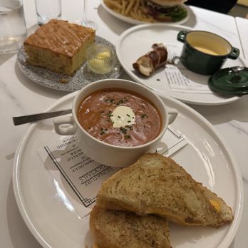 One Story Social Dining - Tomato Soup, Truffle Grilled Cheese, Cornbread, Pretzel, Burger with Fries - Club Crawl Near Me - Buckeye, Arizona One Story Social Dining - Tomato Soup, Truffle Grilled Cheese, Cornbread, Pretzel, Burger with Fries - Club Crawl Near Me - Buckeye, Arizona