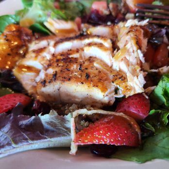 Bubba's 33 - Spinach salad with salmon - Pizza Near Me - Clarksville, Indiana