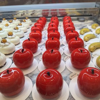 Salswee - Display case - Bakeries Near Me - New York, New York Salswee - Display case - Bakeries Near Me - New York, New York