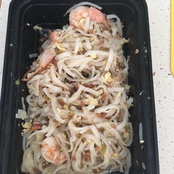 Misono - Pad Thai w/shrimp - Japanese Near Me - Chestnut Hill, Massachusetts